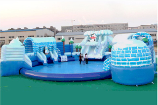 Hot Outdoor Inflatable Snow Castle Theme Water Park Above Ground Water Park for Sale