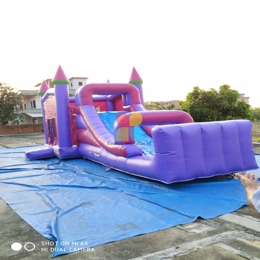 .inflatable bouncy castle 