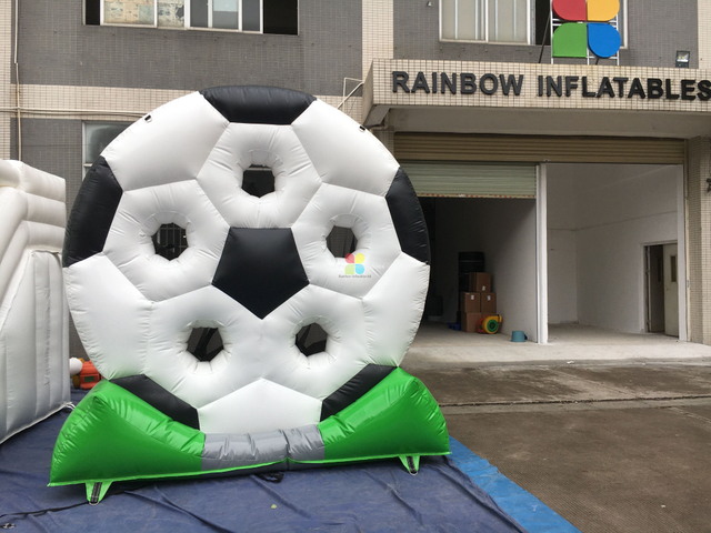 RB9040（3x3.5m）Inflatable football toss game soccer wheel 