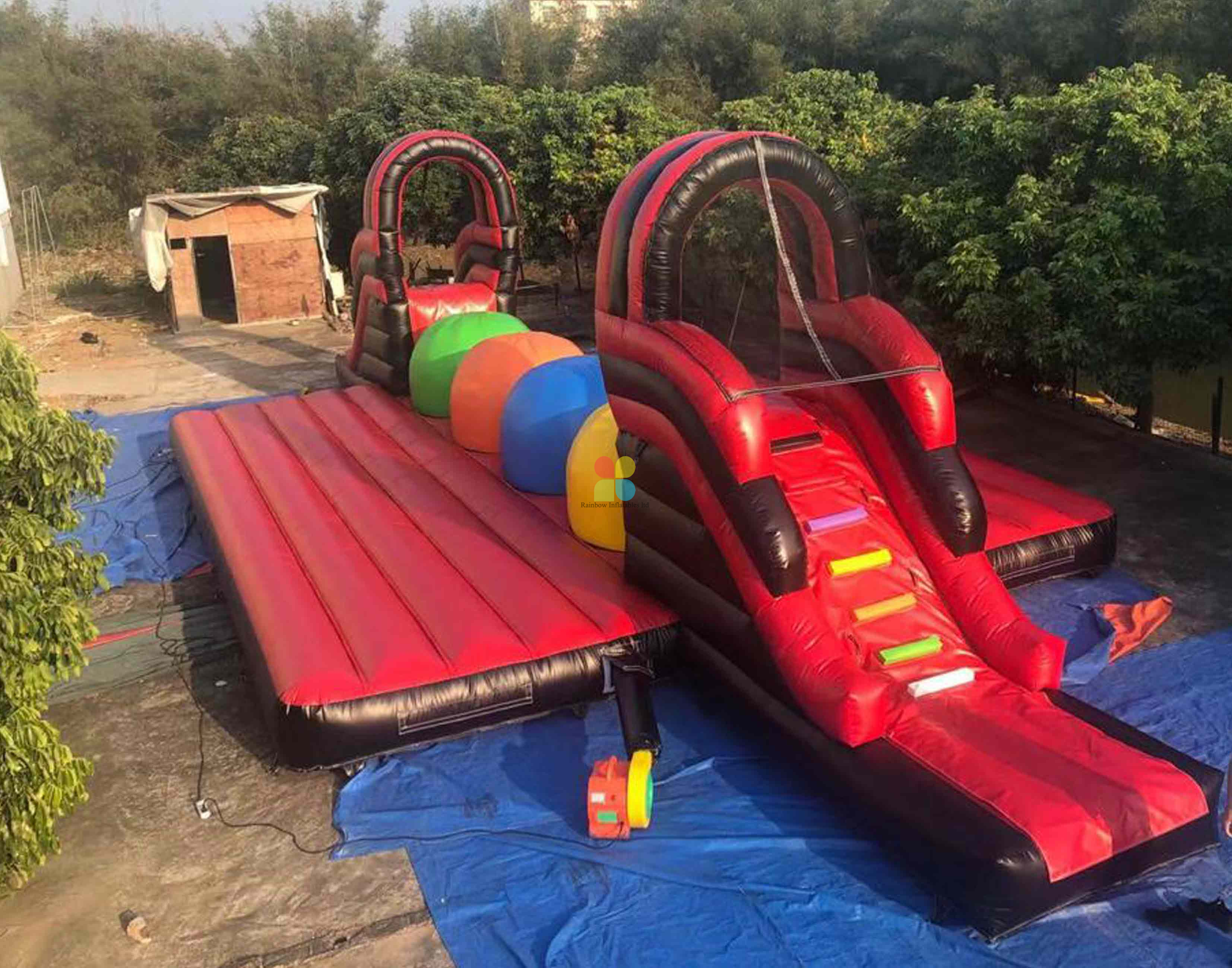 China inflatable baller game inflatable baller wipeout game pumpkin wipeout