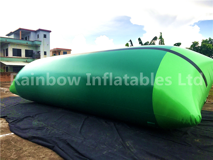 RB31048-3（ 10x3m）Inflatable blob jump water games