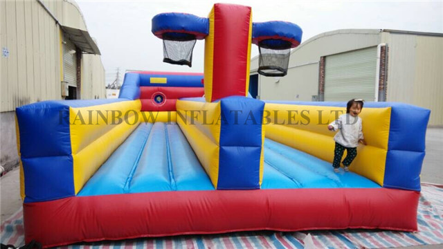 RB9009（10.7x4.6x2.1m）Inflatable Bungee run&basketball 2 in 1 games