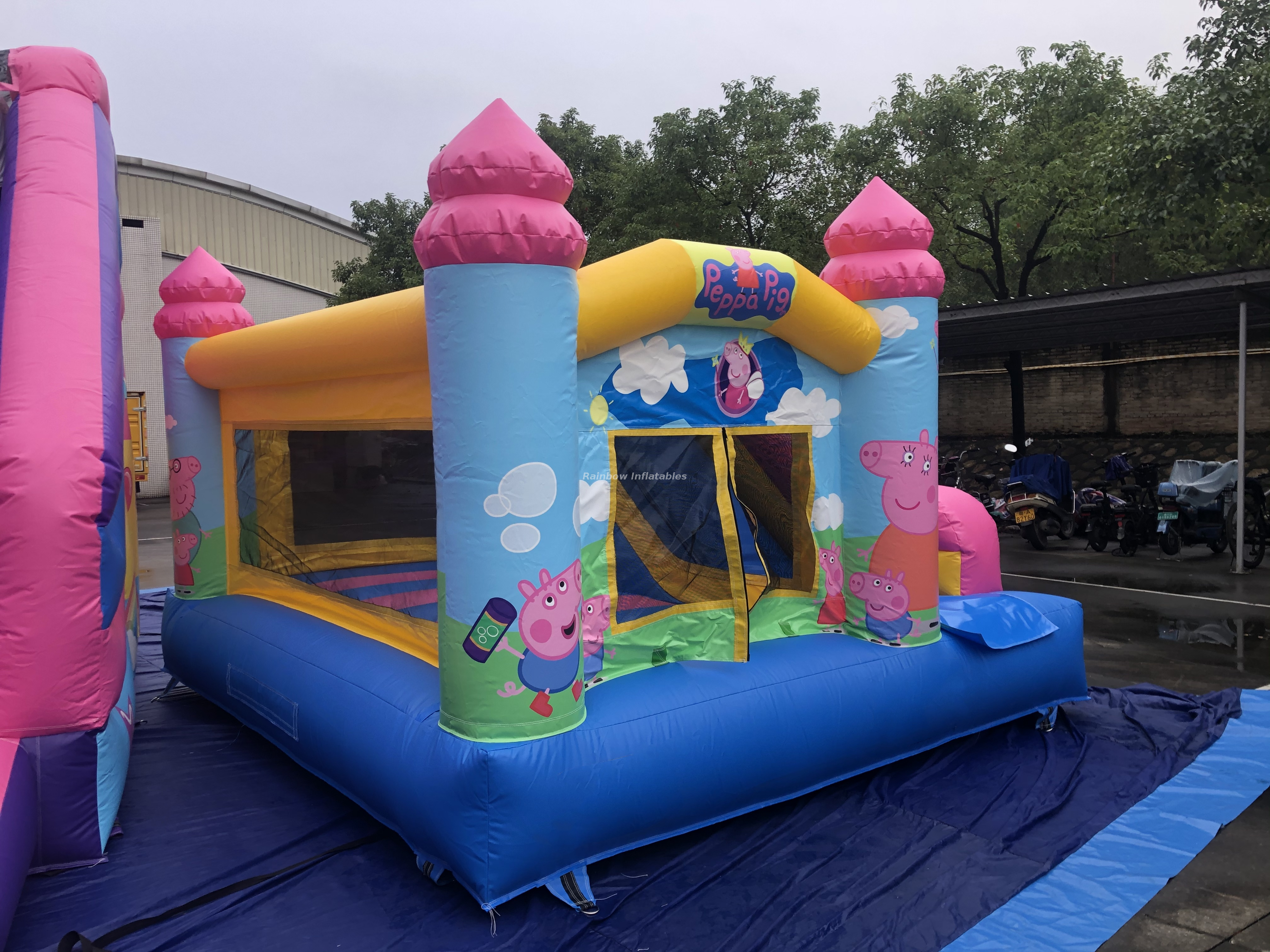 Customized Indoor Peppa Inflatable Castle