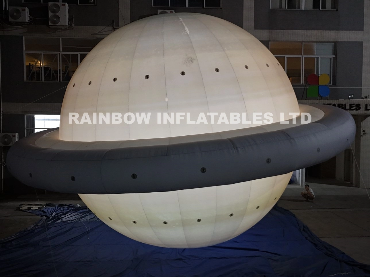 Glow In The Dark Inflatable Saturn Balloon