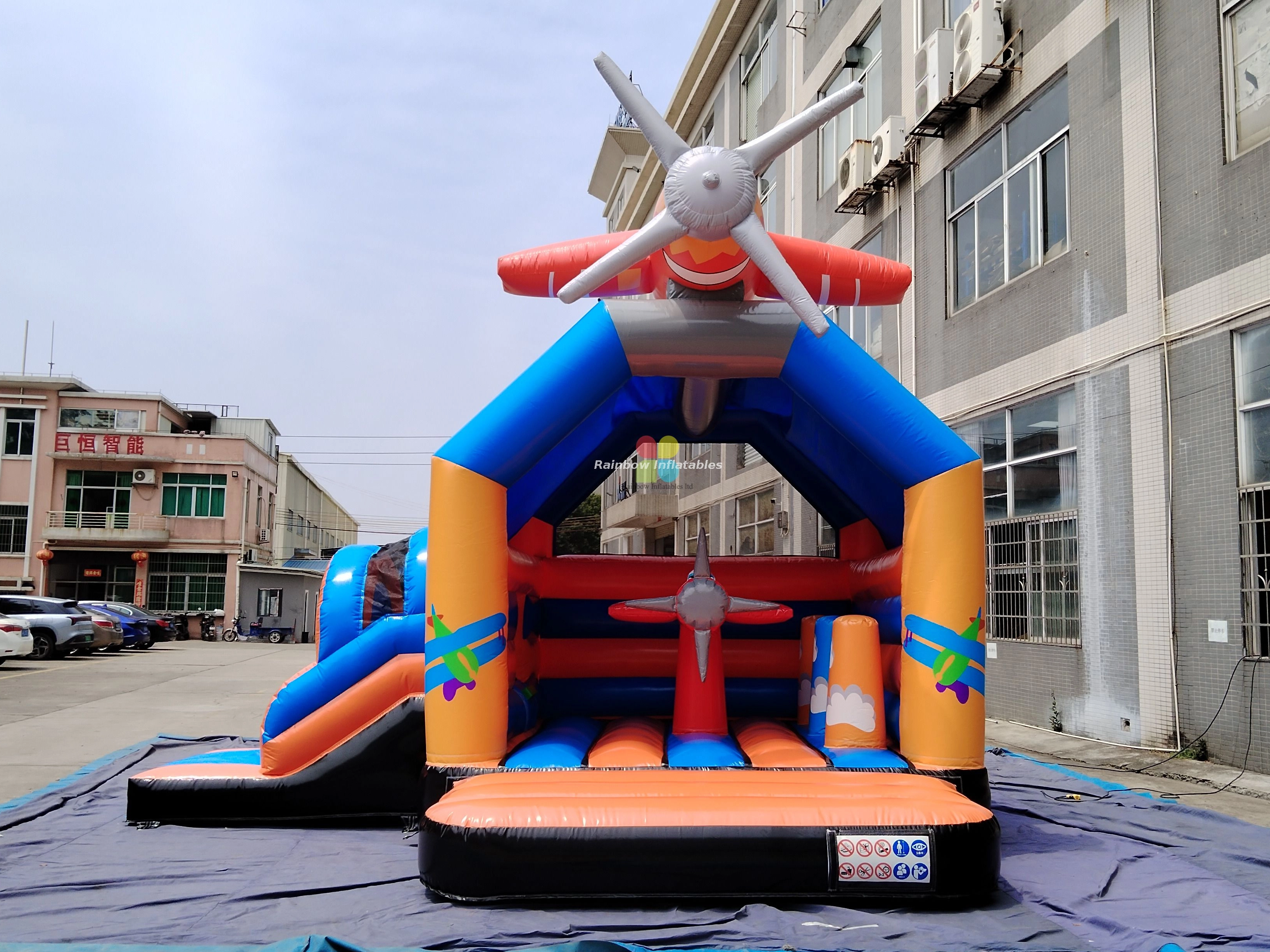 RB3317（6x4.8x5.4mH）Super Airplane Bounce House