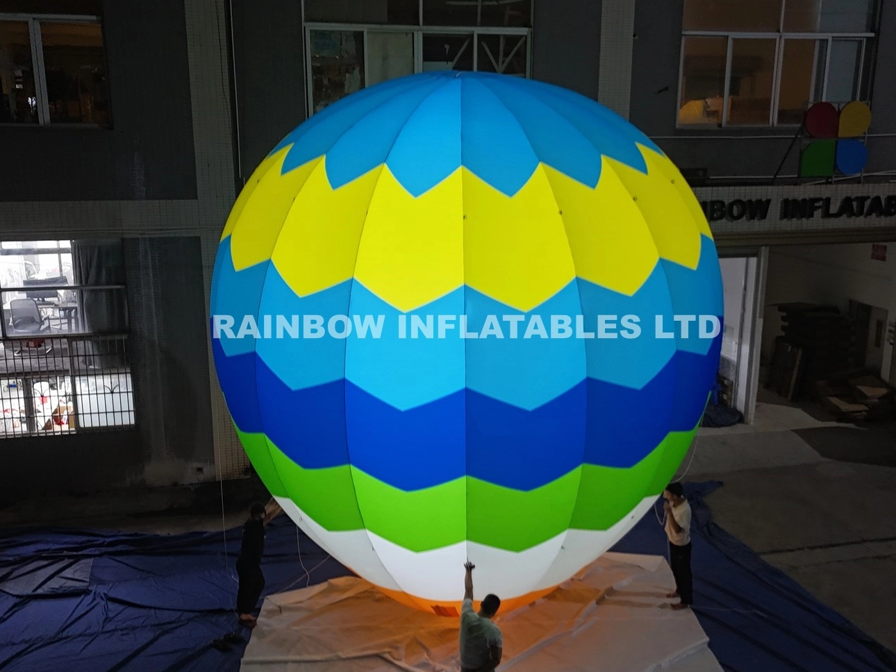 Custom Inflatable Light-Up Hot Air Balloon