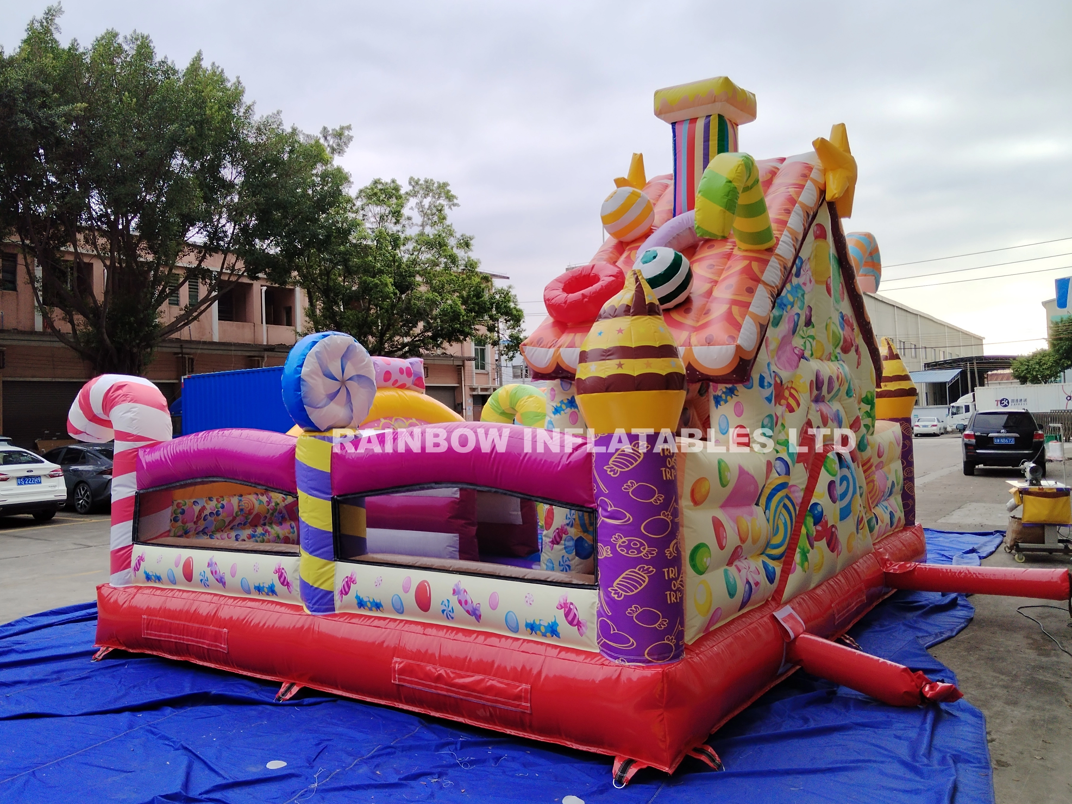 RB01050 Inflatable Candy Playground 7x6xm