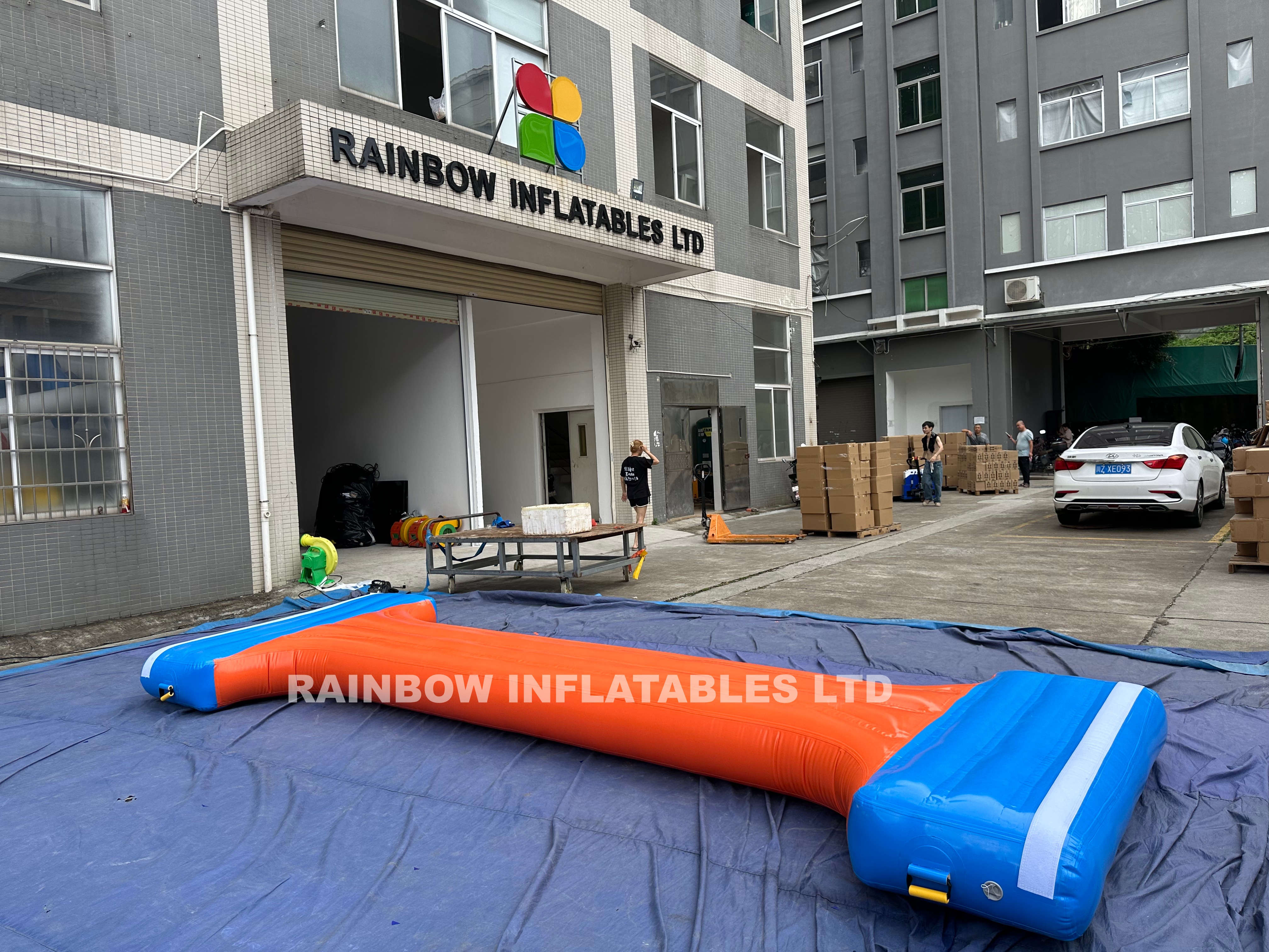 Inflatable I walk for Waterplay Elements 