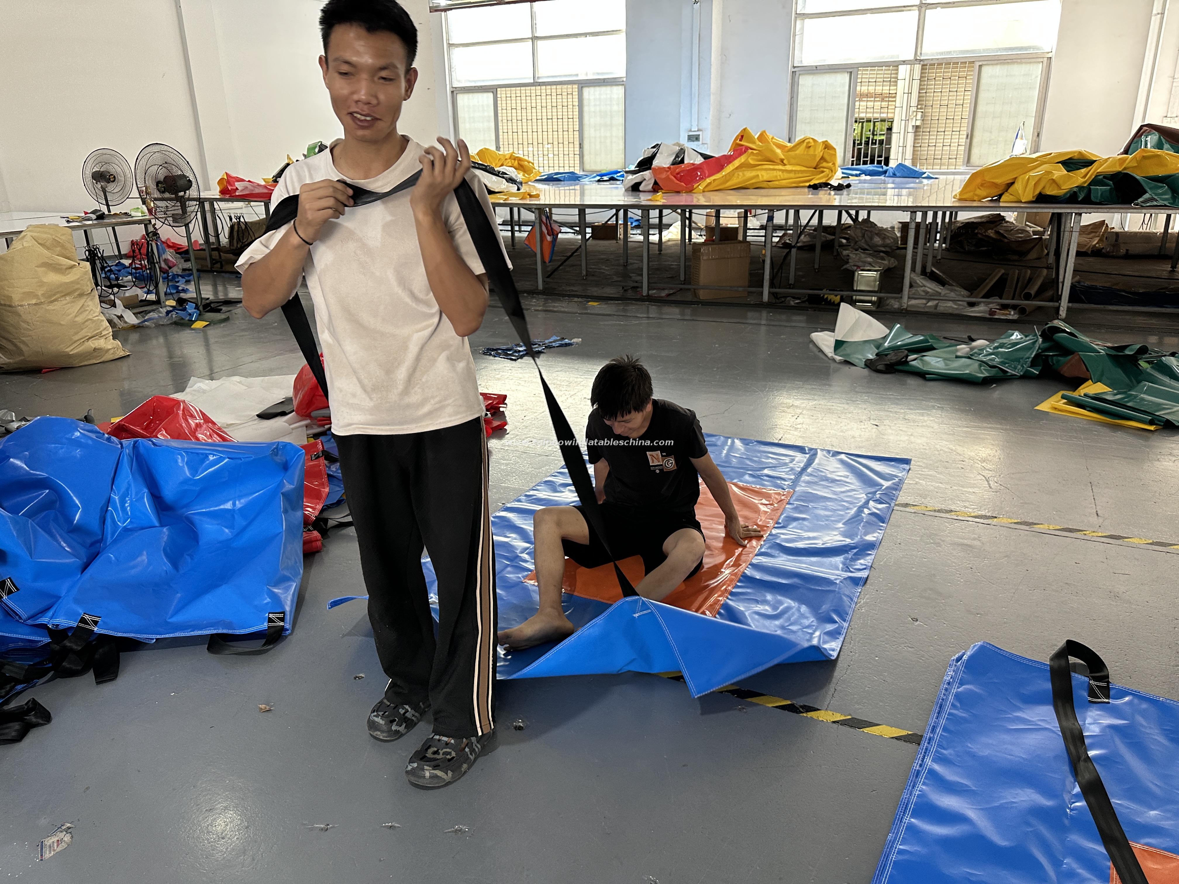 RB9417 Flying Carpet