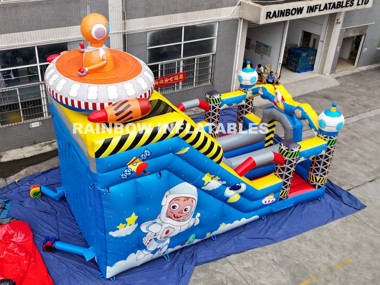 Inflatable Allien Slide