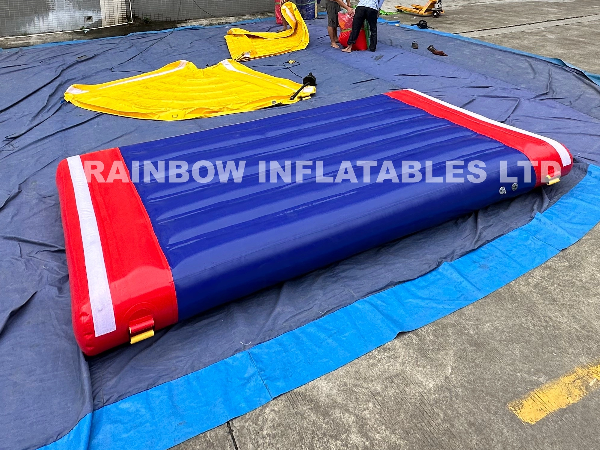 Giant inflatable floating water park junction