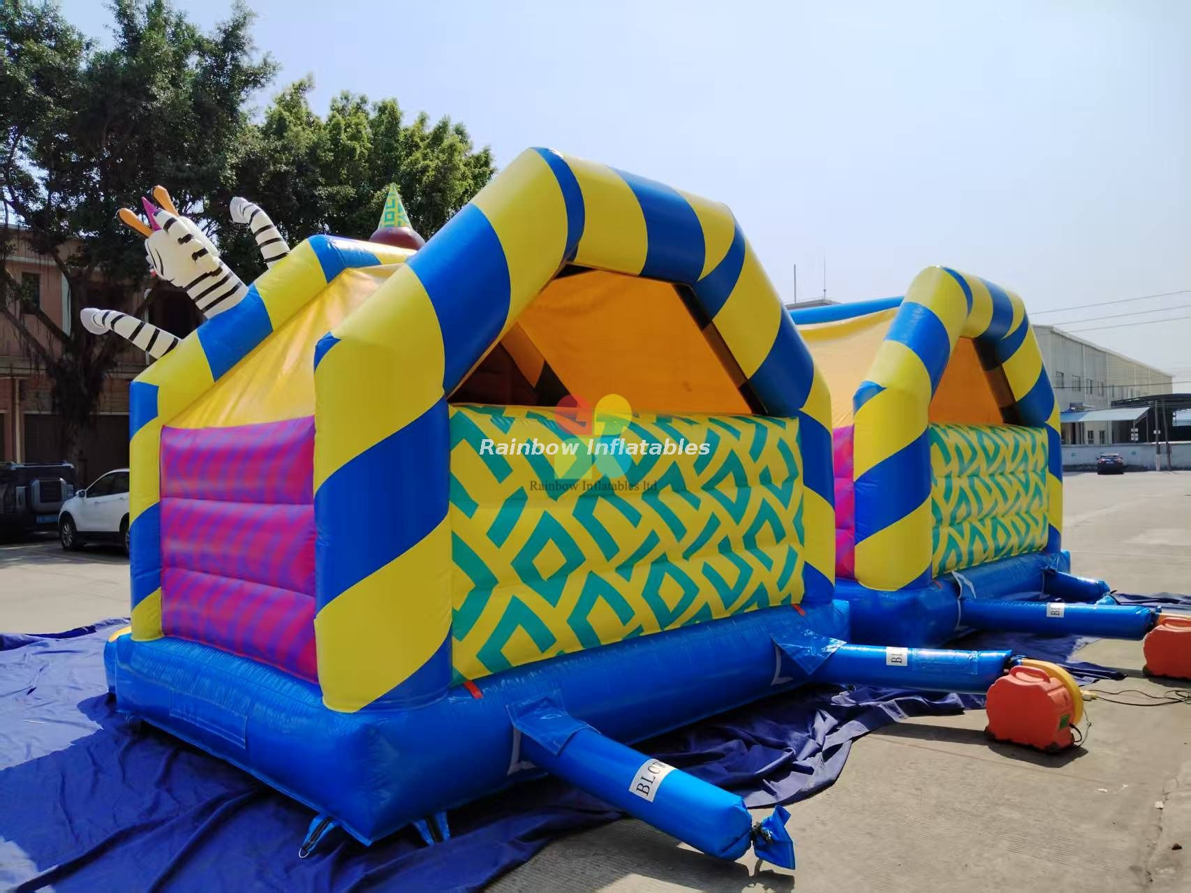 Inflatable animal theme bouncer