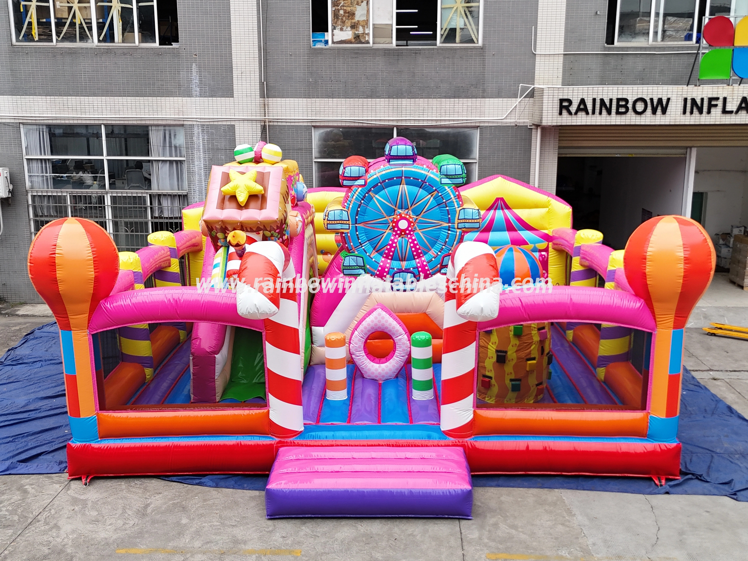  Inflatables Colorful Candy Castle Park New Design