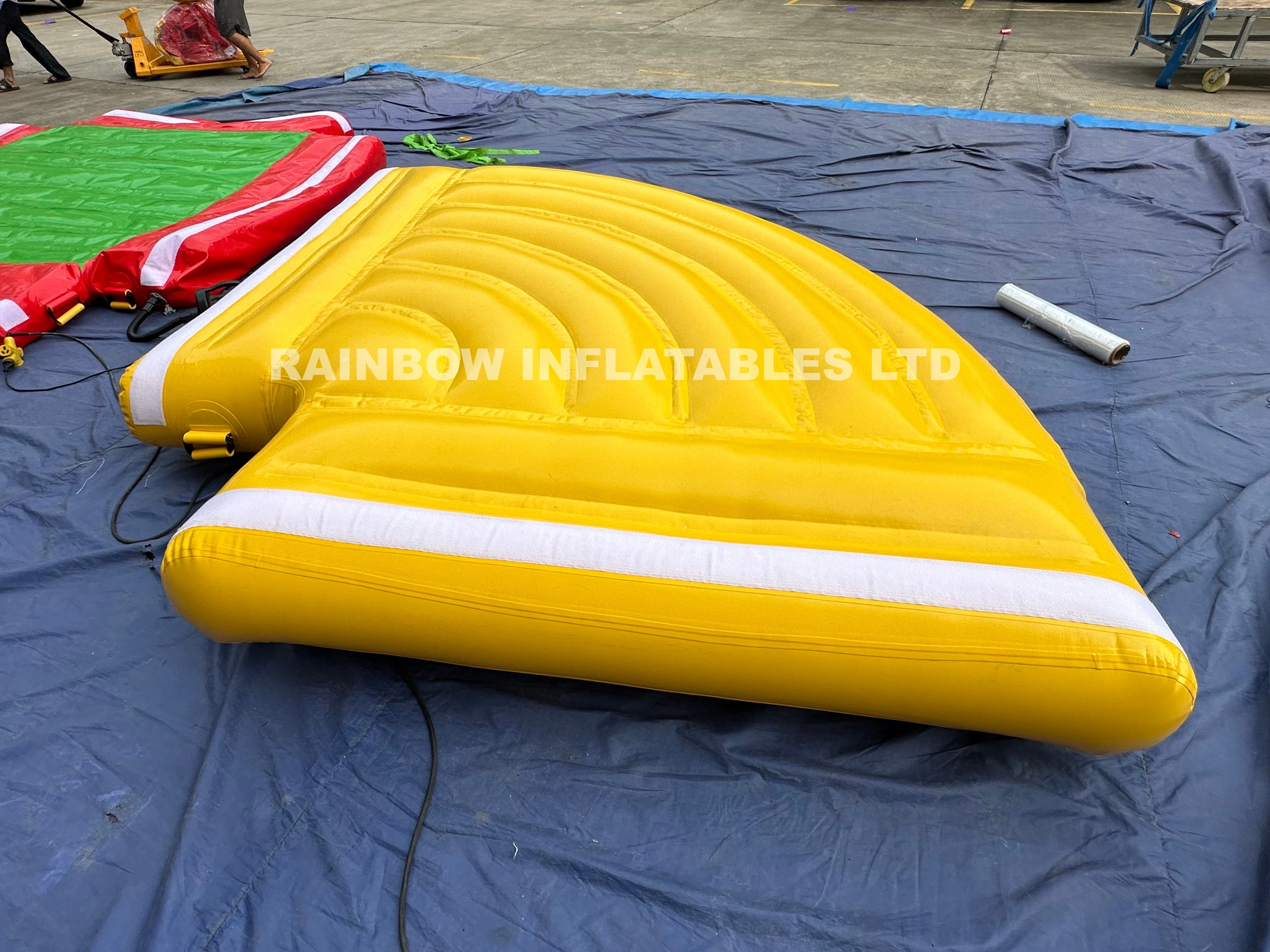 Giant inflatable floating water park junction