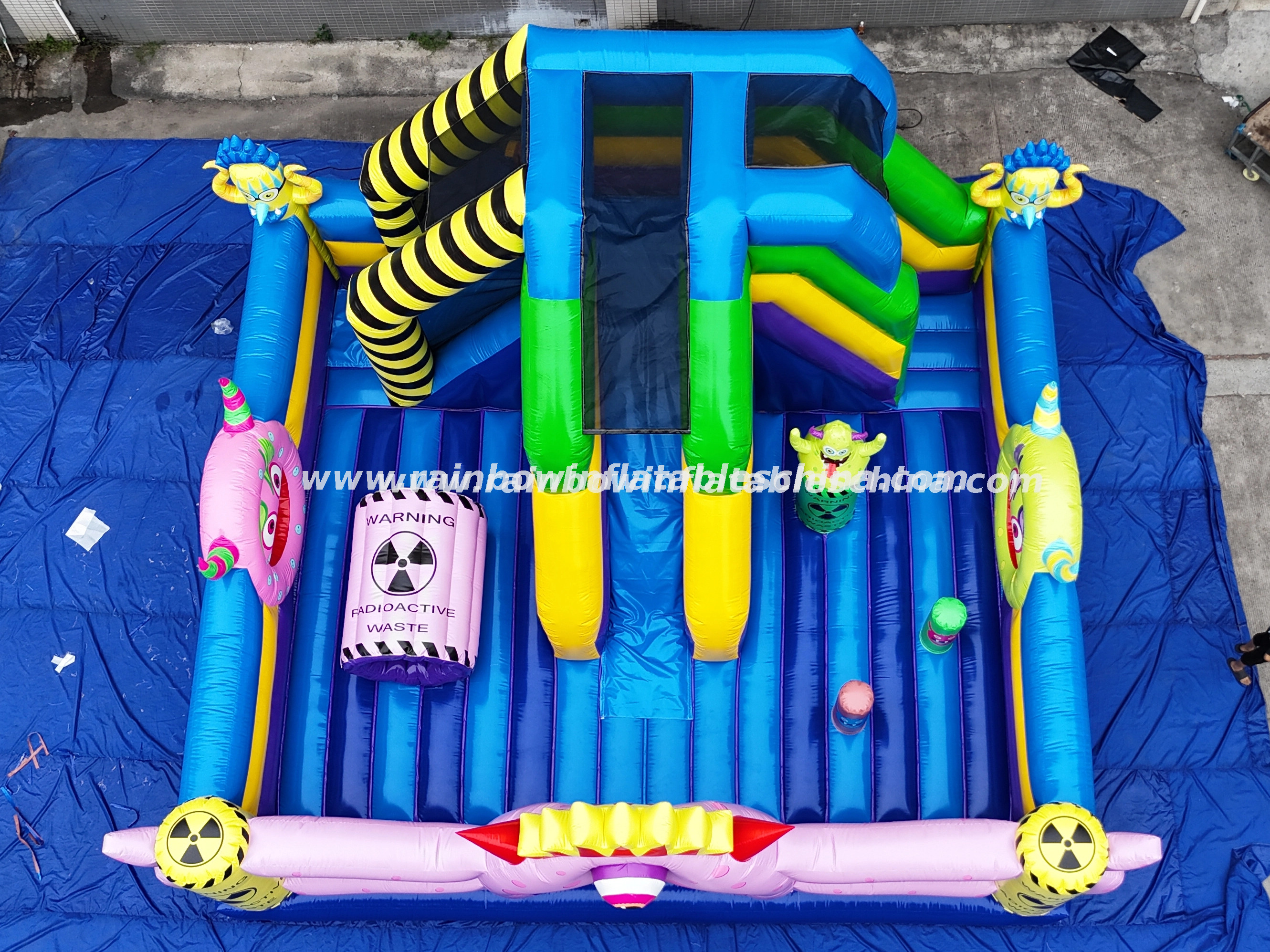 Rainbow New Design of Monster Inflatable Slide Obstacle