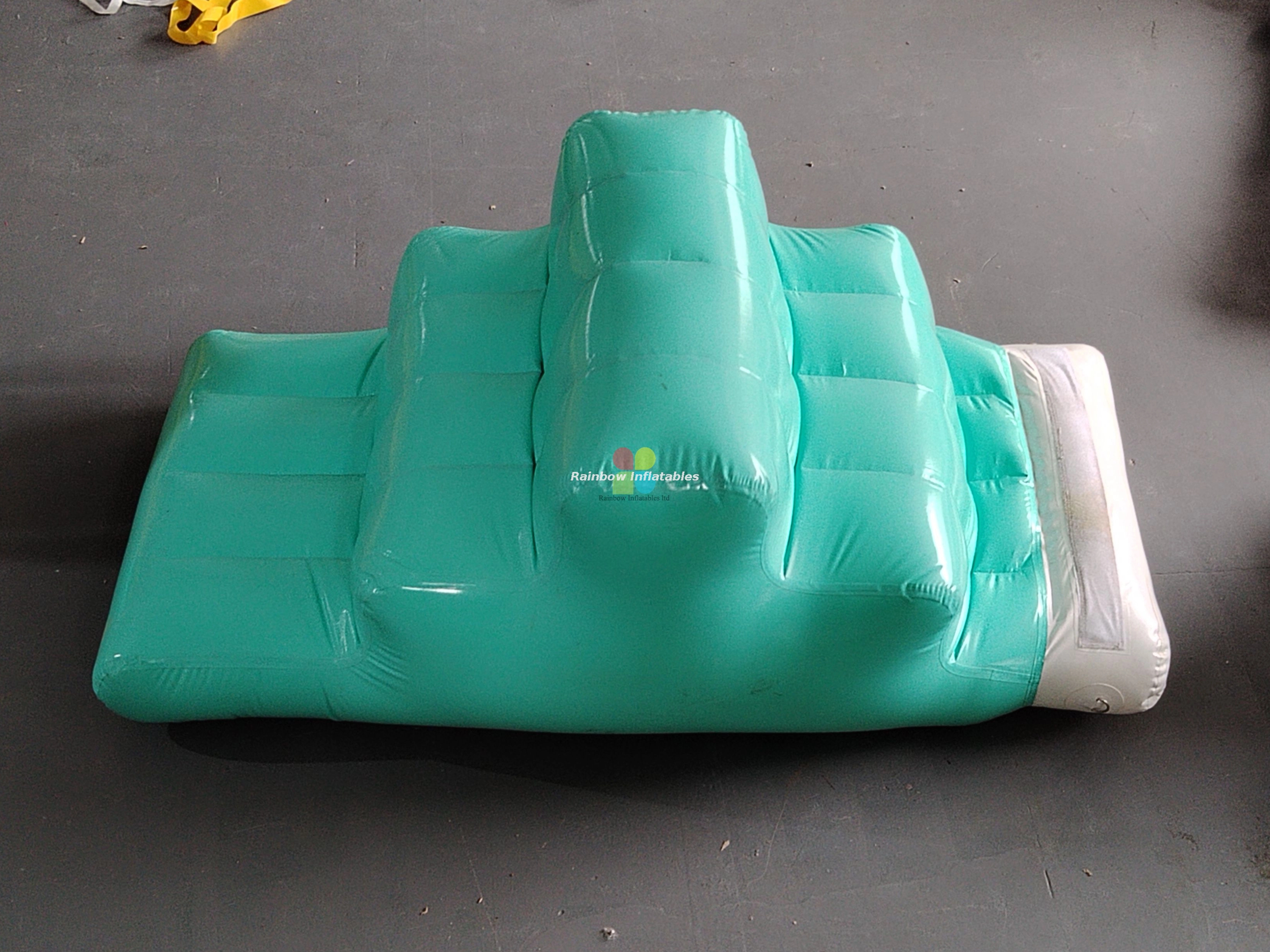 Inflatable Icebergs for Waterplay Elements 