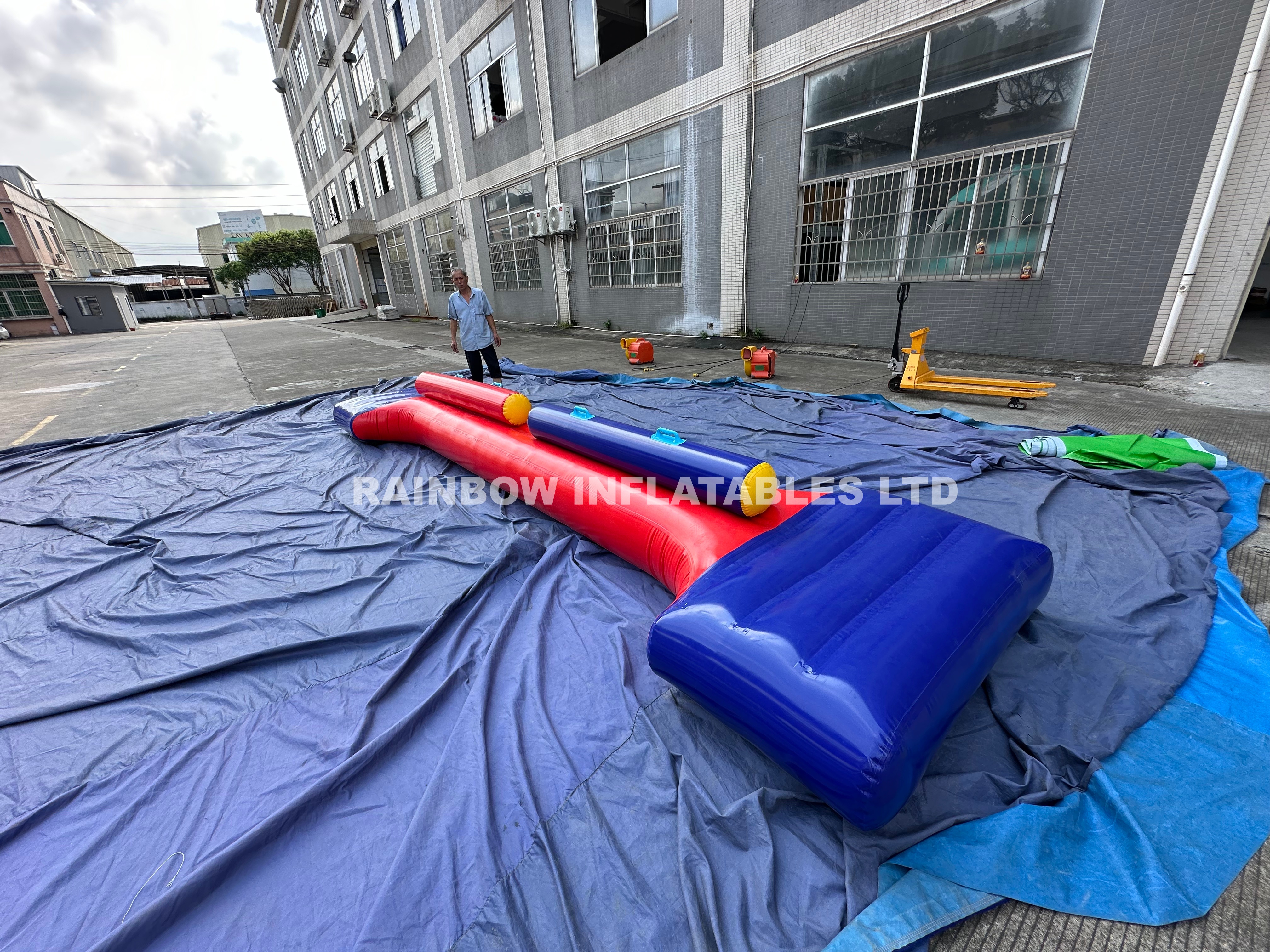 Inflatable I walk for Waterplay Elements 