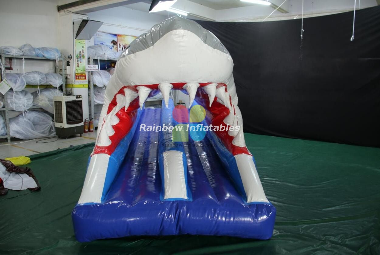 RB33111 Inflatable Shark Water Pool Tracks