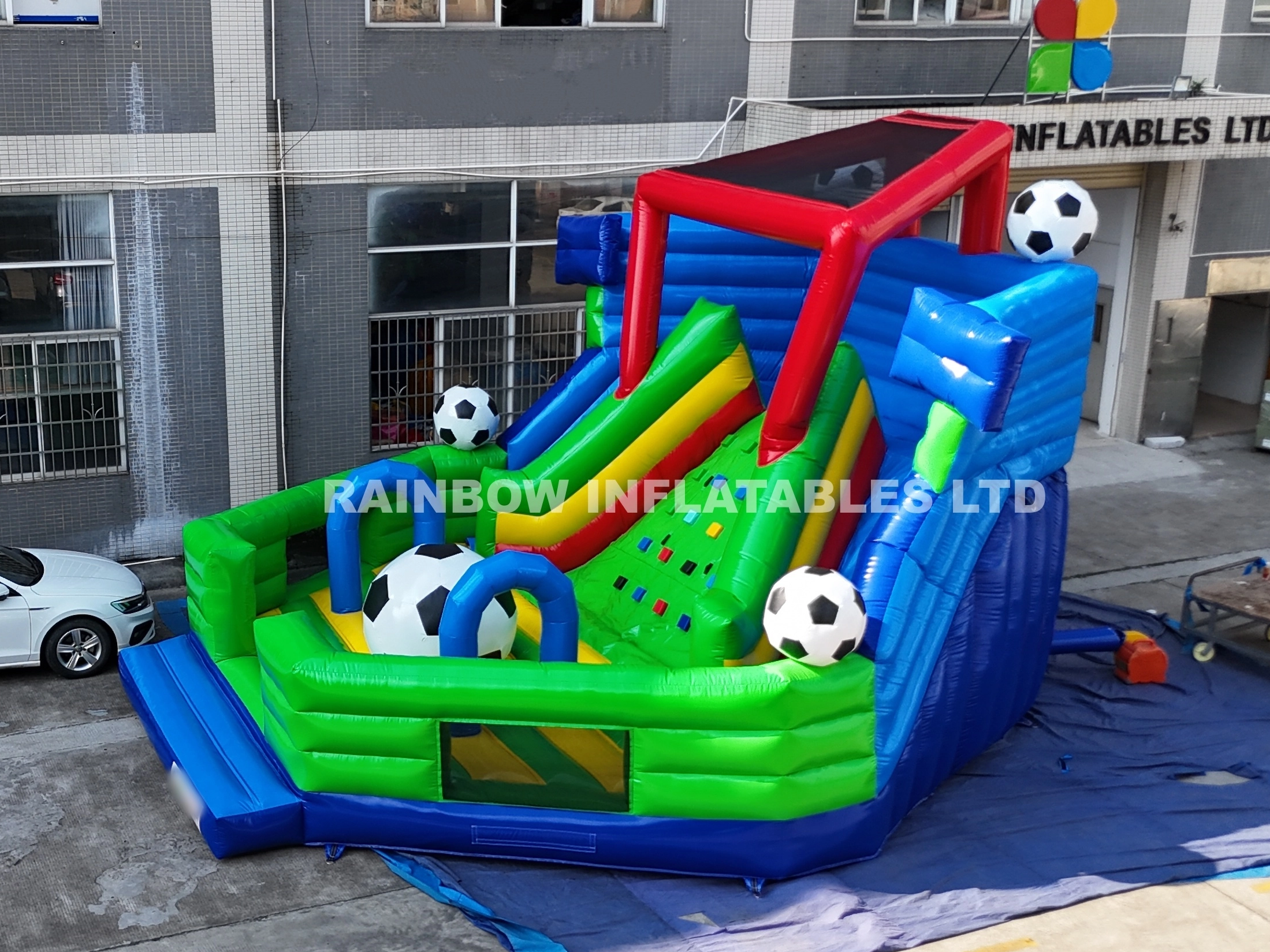Inflatable world cup crazy slide 