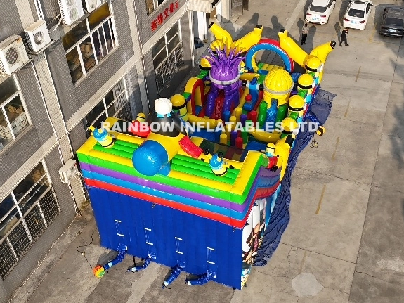 Exciting Minion-Themed Inflatable Slide with Dual Racing Lanes