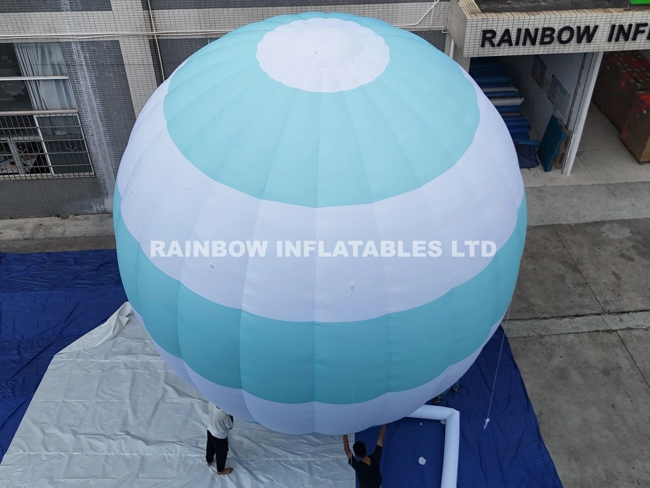 inflatable light-up hot air balloon