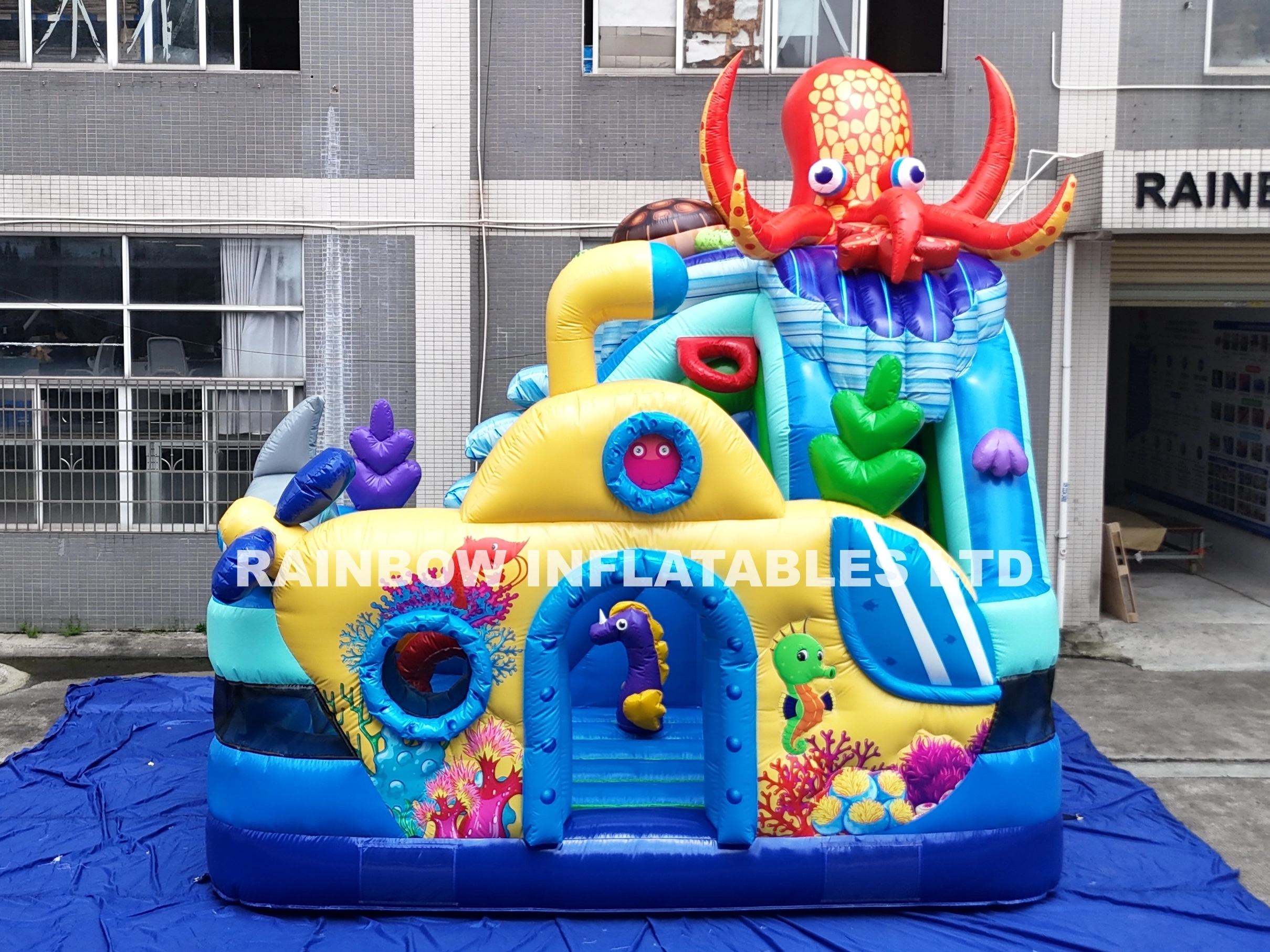 Exciting Ocean Wave Inflatable Bouncy Castle and Slide