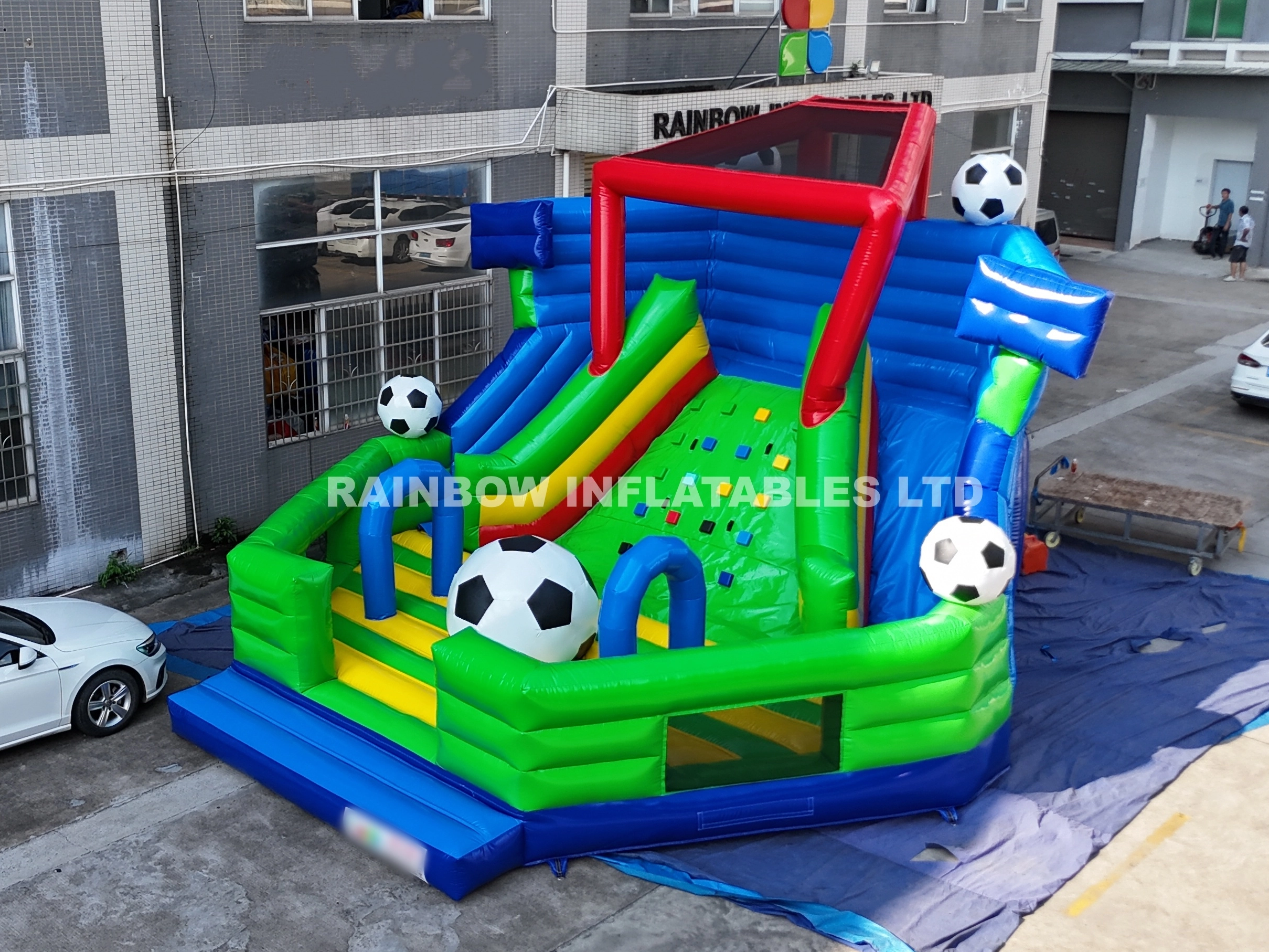 Inflatable world cup crazy slide 