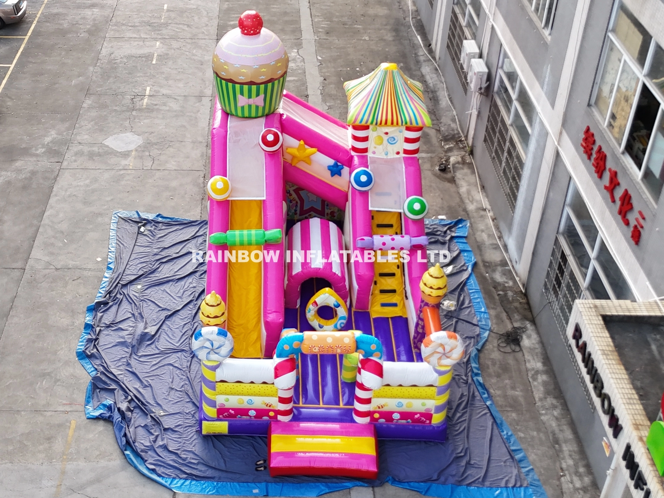 Giant Commercial Durable Sweet Candy Theme Playground Inflatable