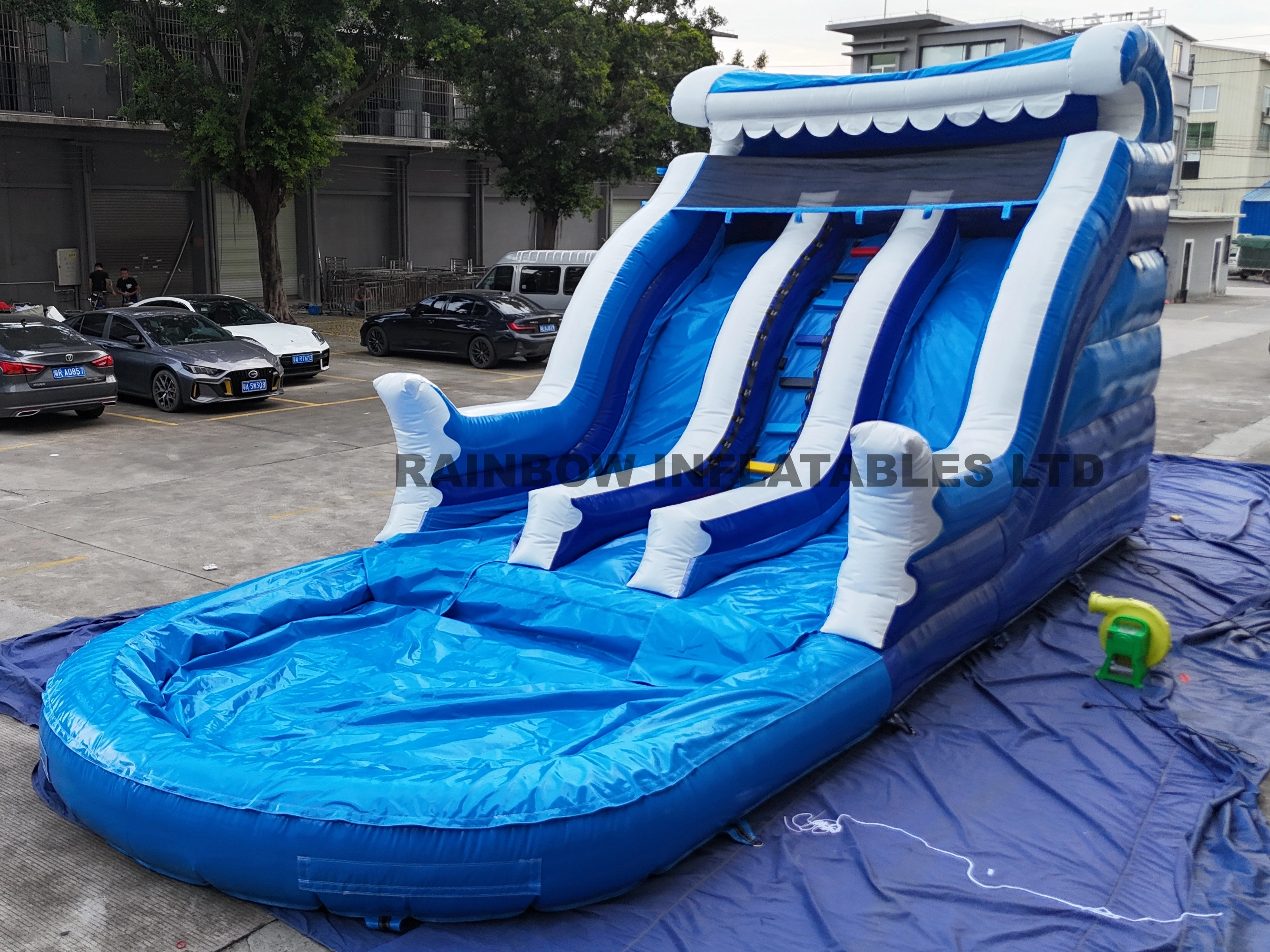 Big Commercial Inflatable Water Slide with Pool for Children