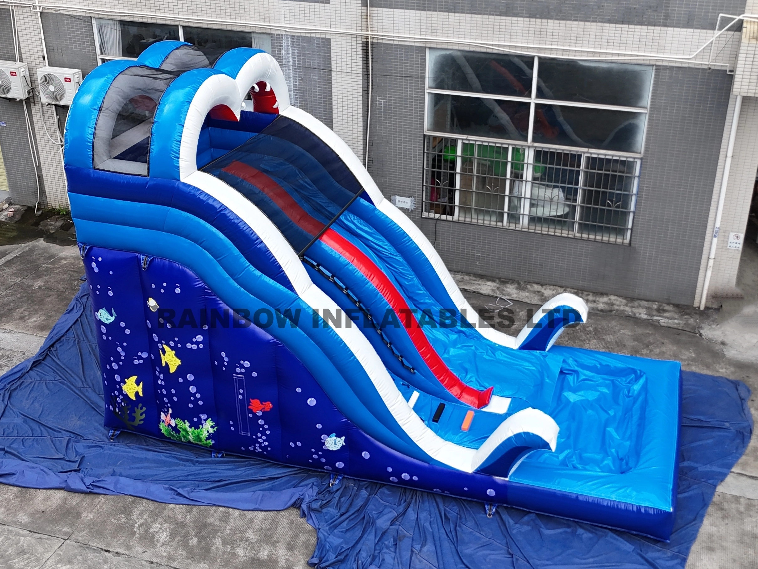 High Quality Commercial Inflatable Crazy Wave Theme Water Slide with Pool