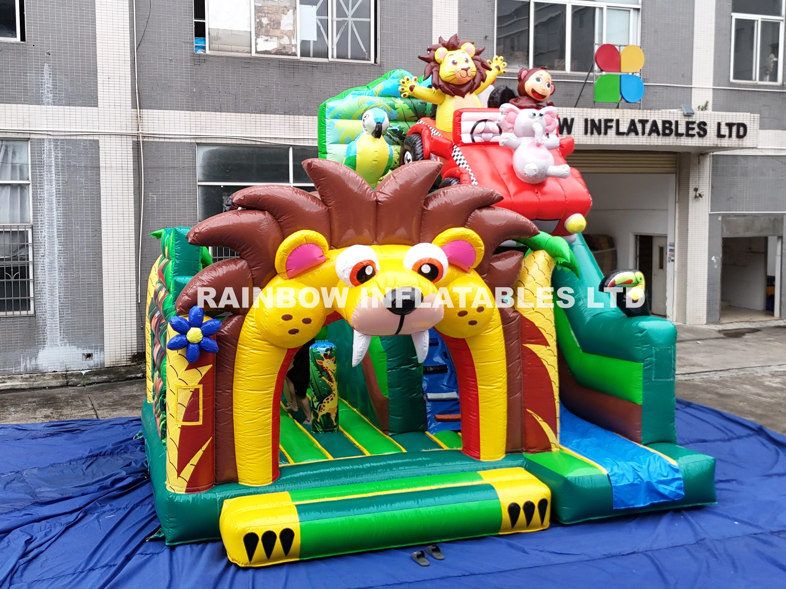 Colorful Lion-Themed Inflatable Combo Castle with Fun Slide