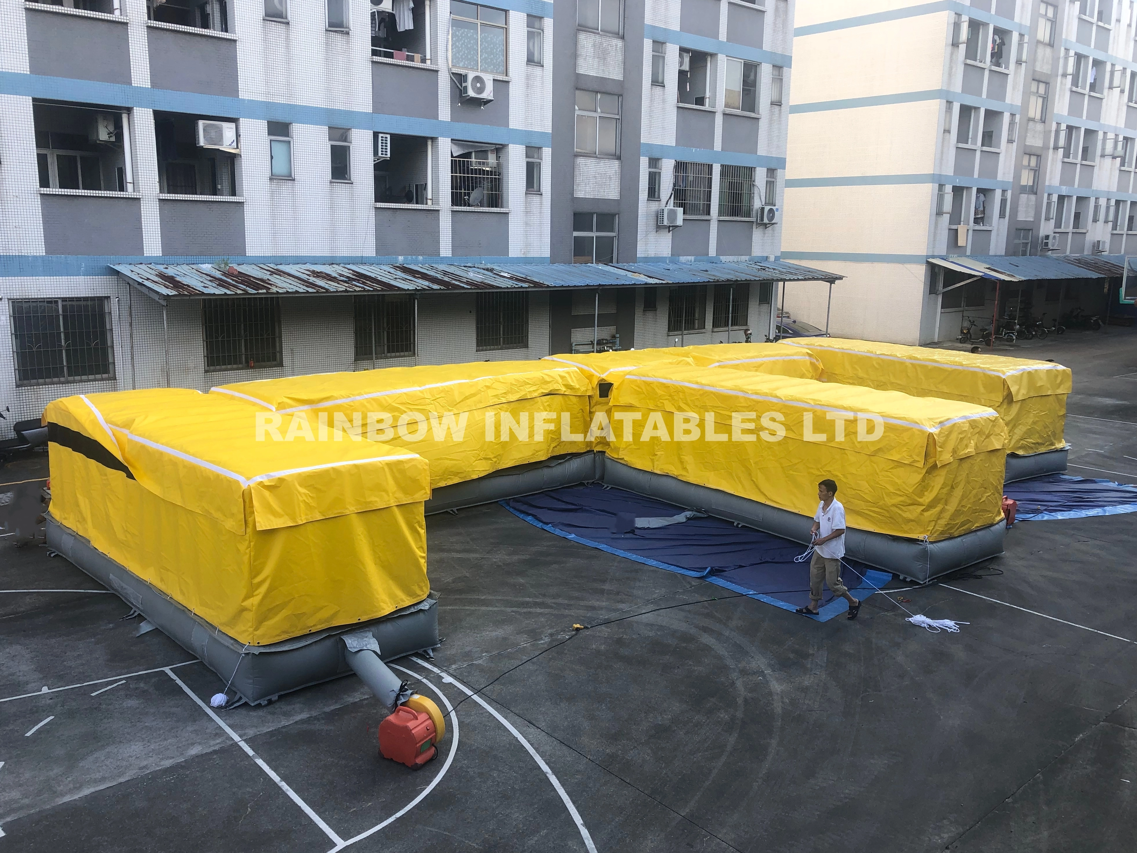 Interlocking Inflatable Pillow Structures 