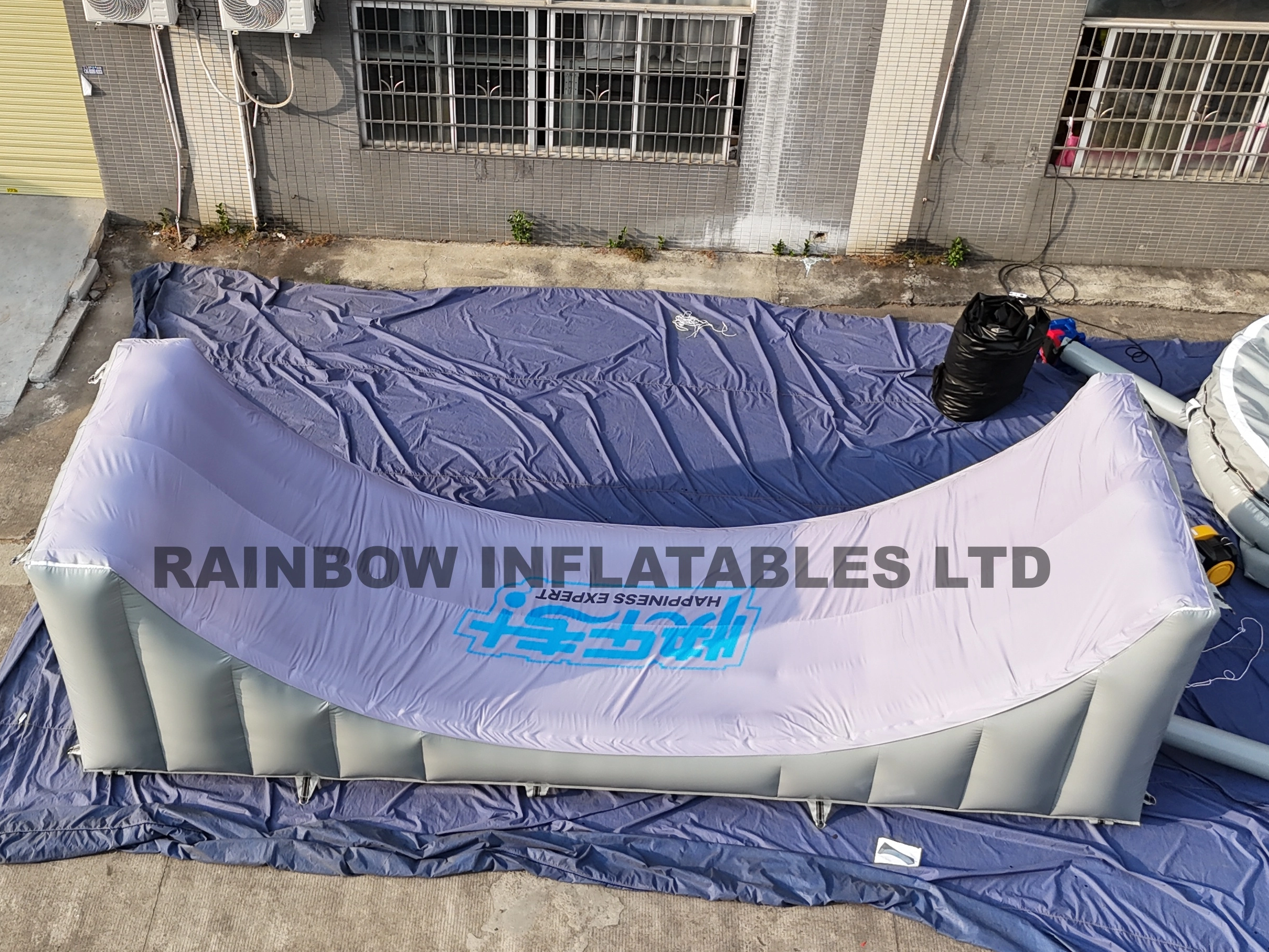 Inflatable Landing Cushion for Giant Trumpet Slide and Inflatable Slide Landing