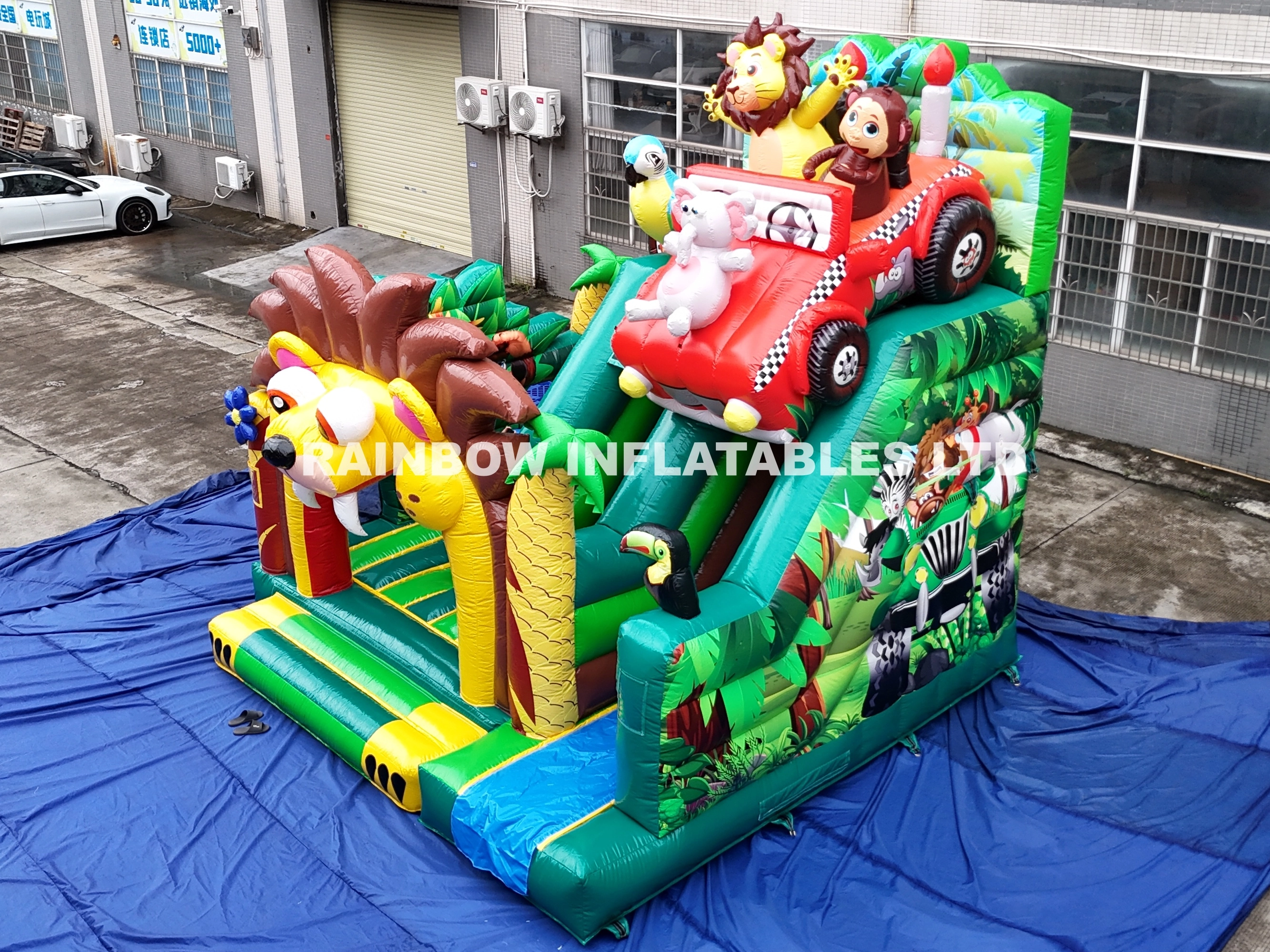 Colorful Lion-Themed Inflatable Combo Castle with Fun Slide