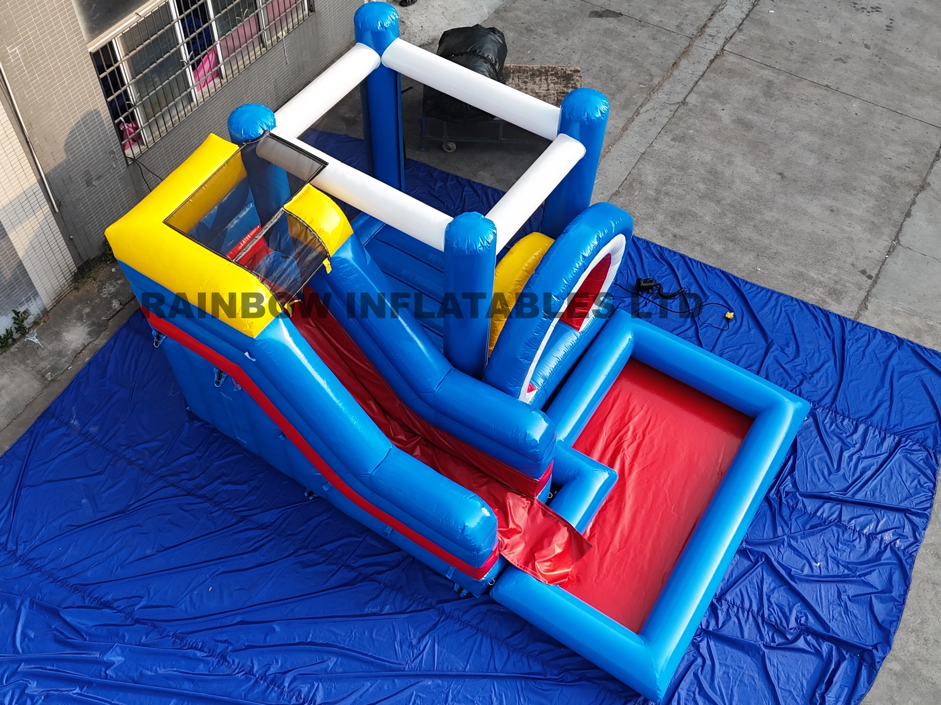 Inflatable Bounce House with Slide and Ring Tunnel